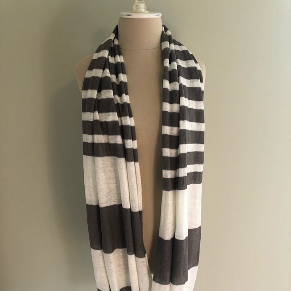 NWOT Vince Linen Cowl Scarf - Picture 2 of 6